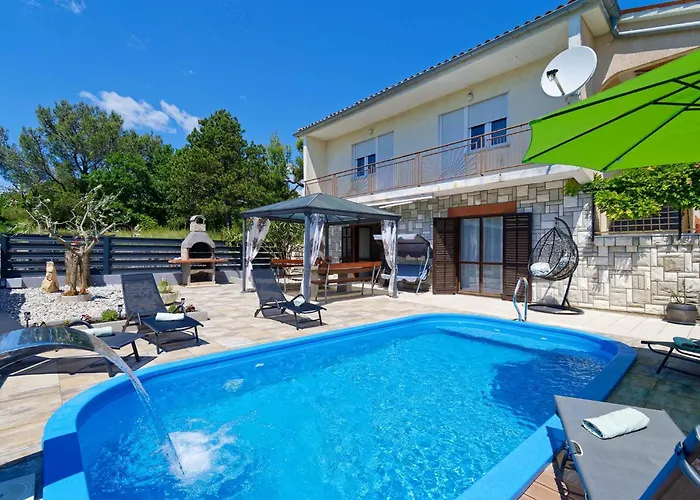 Apartment Feruccio By Rent Istria
